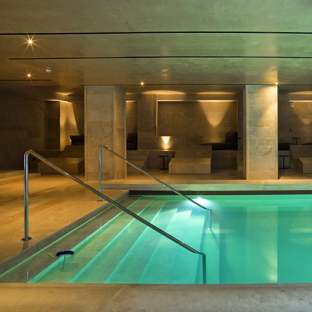 A.Roma Lifestyle Hotel