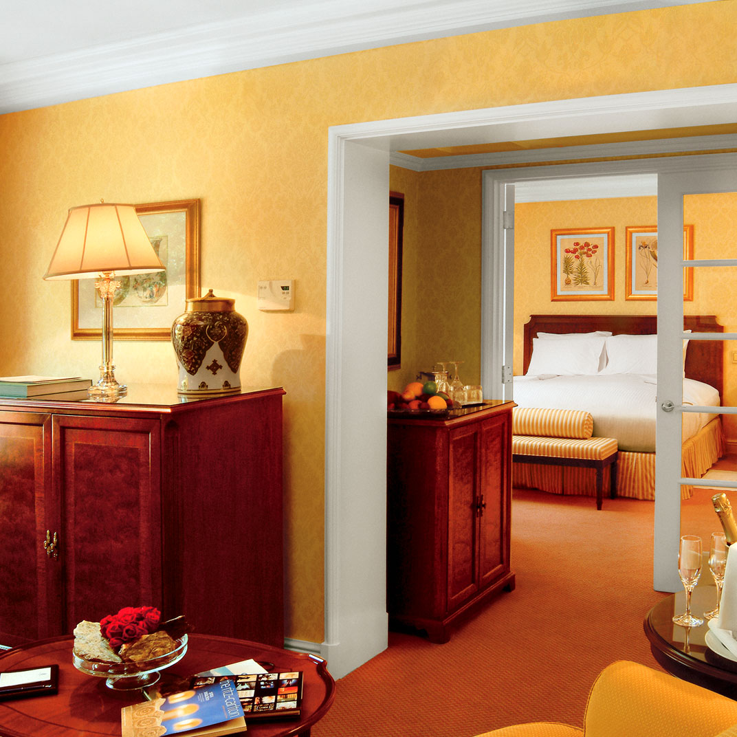 The Ritz-Carlton, Santiago