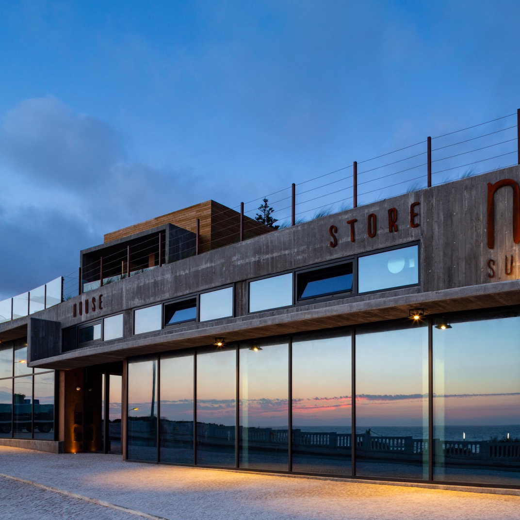 Noah Surf House Portugal