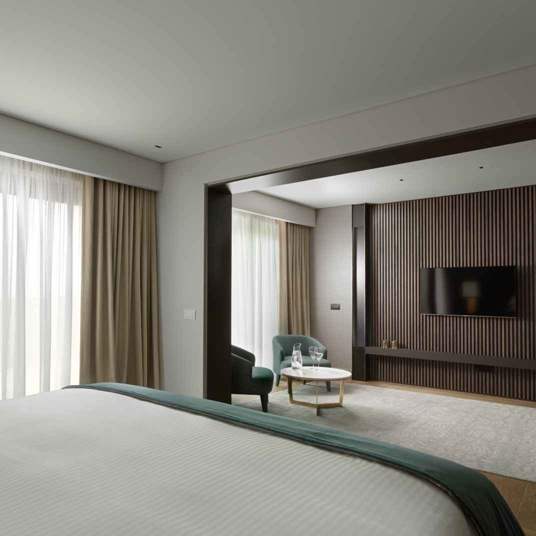 NJV Athens Plaza