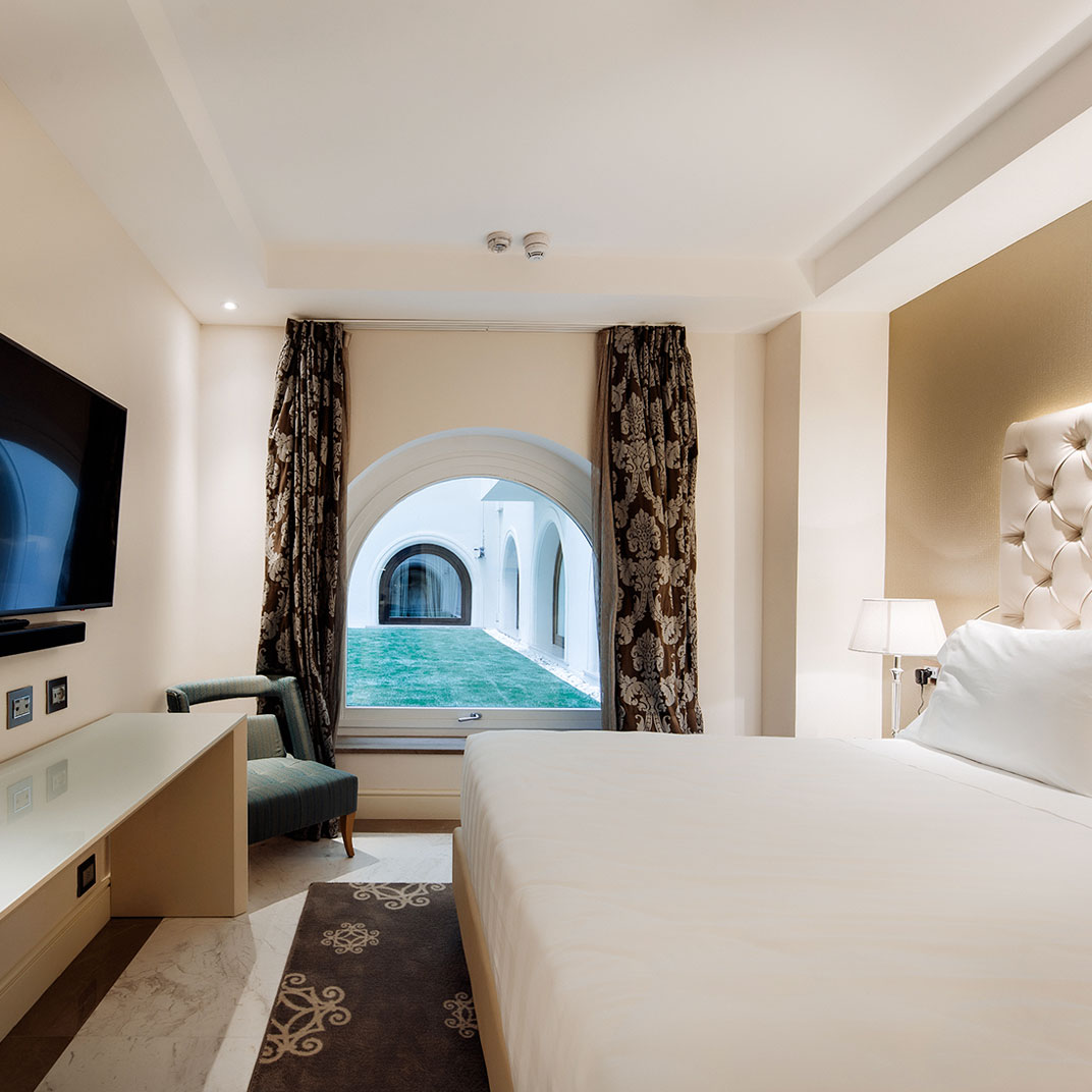 Aleph Rome Hotel, Curio Collection by Hilton