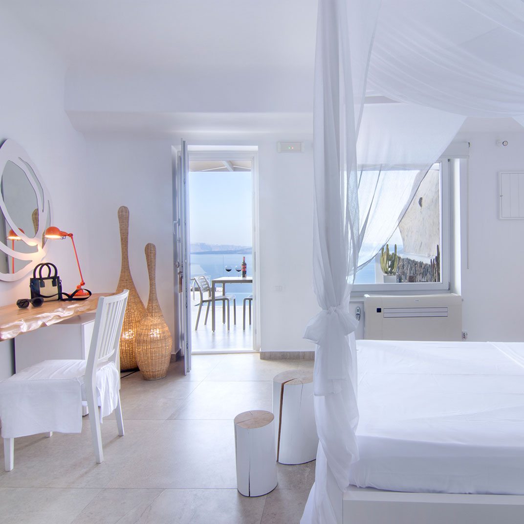 Santorini Secret Suites & Spa