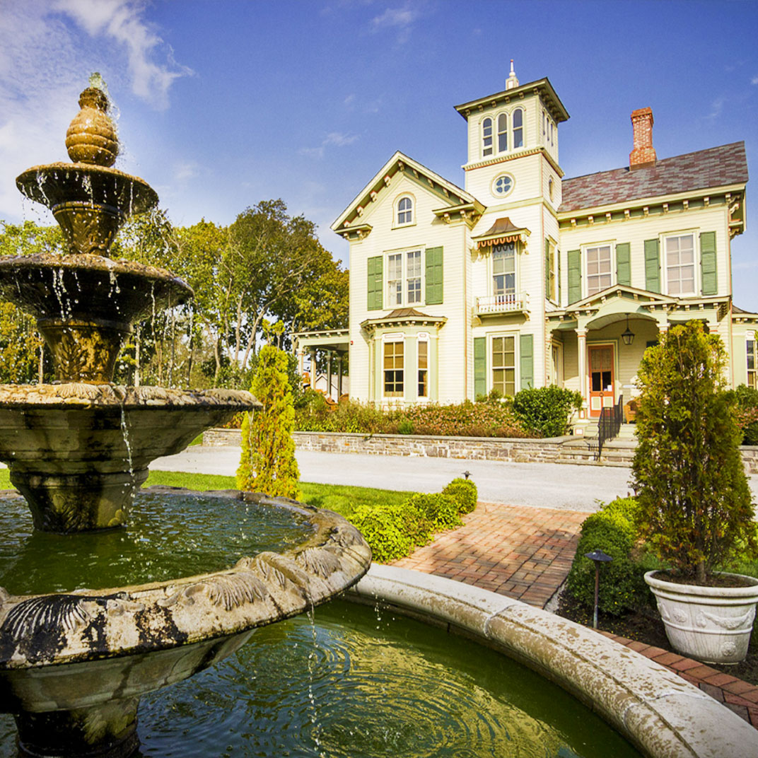 Jedediah Hawkins Inn