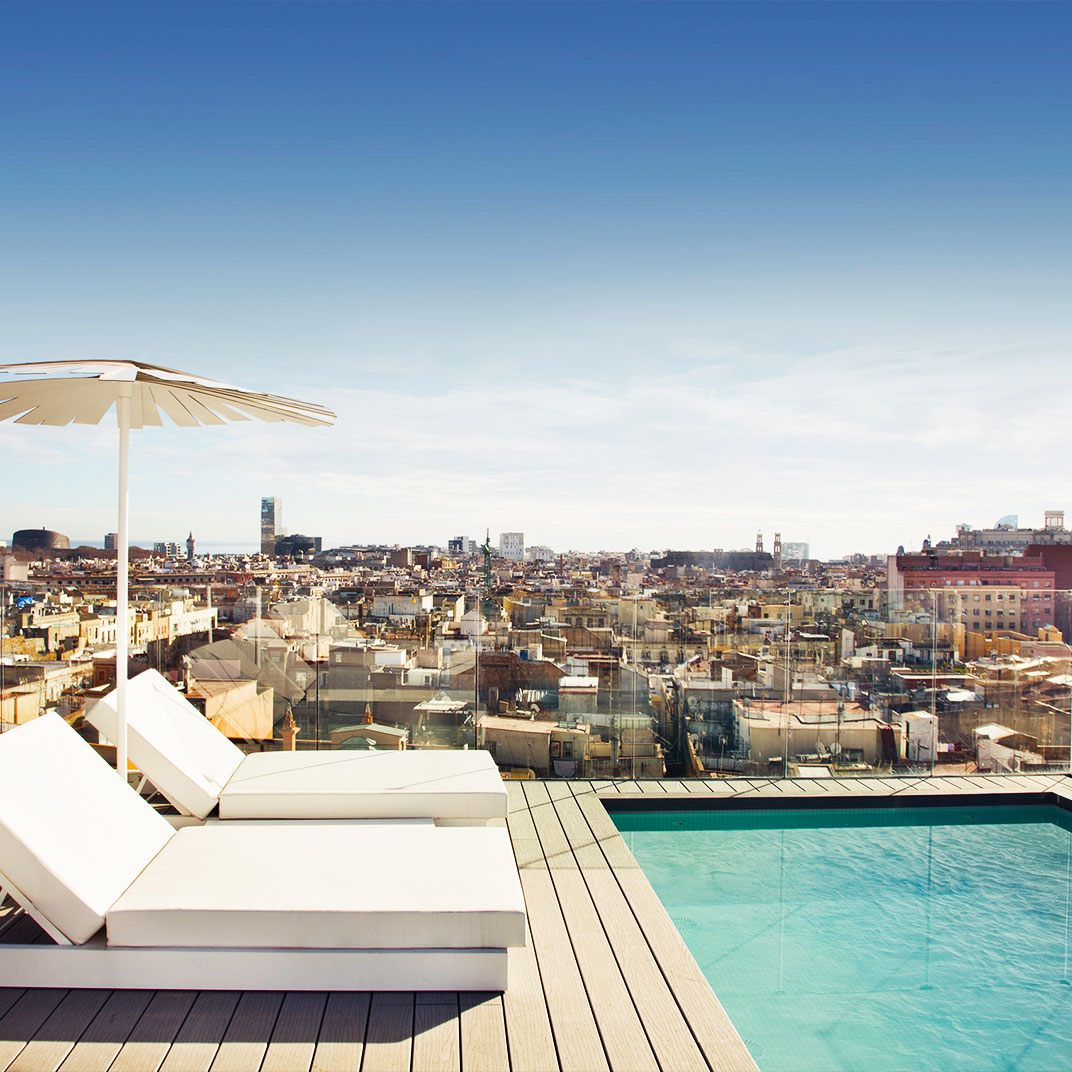 Yurbban Trafalgar Hotel