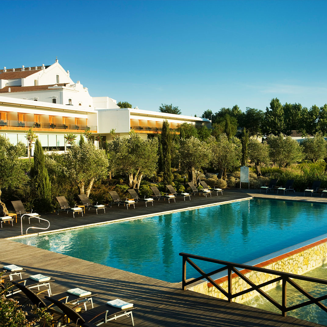 Convento do Espinheiro, Hotel & Spa