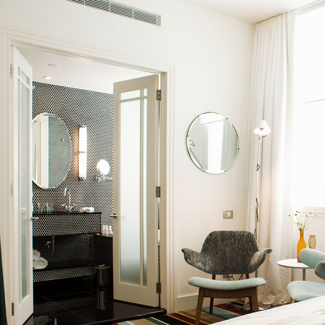 Hotel DeBrett