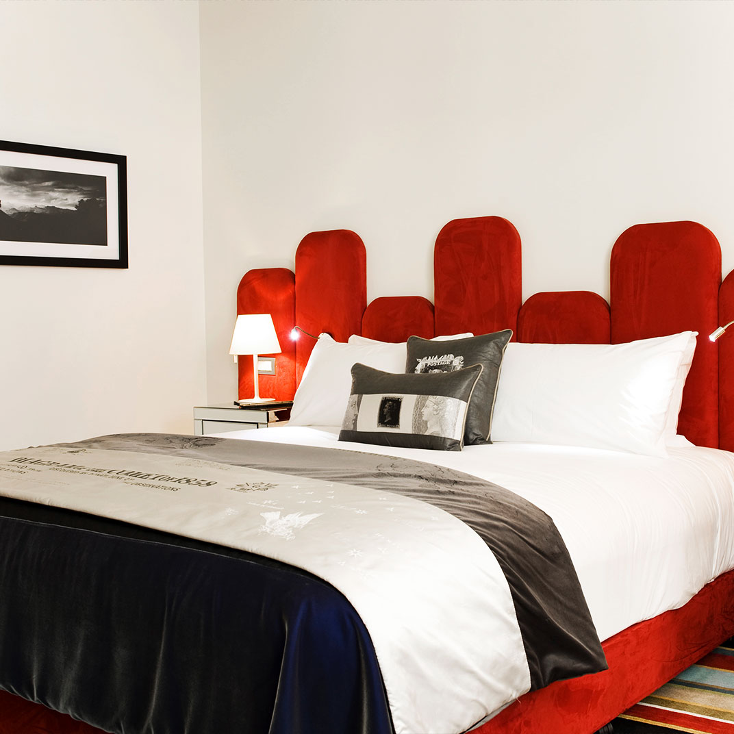 Hotel DeBrett