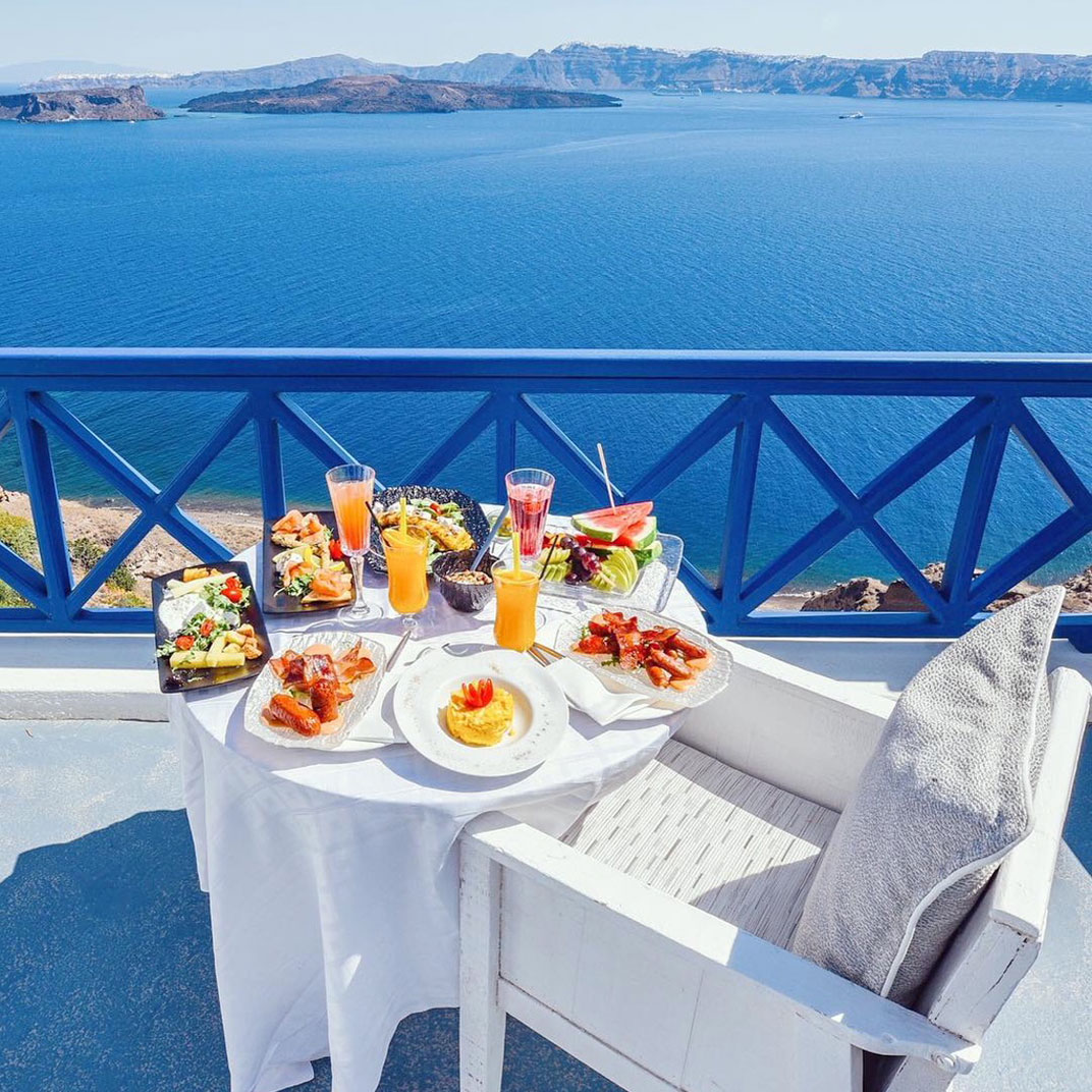 Astarte Suites