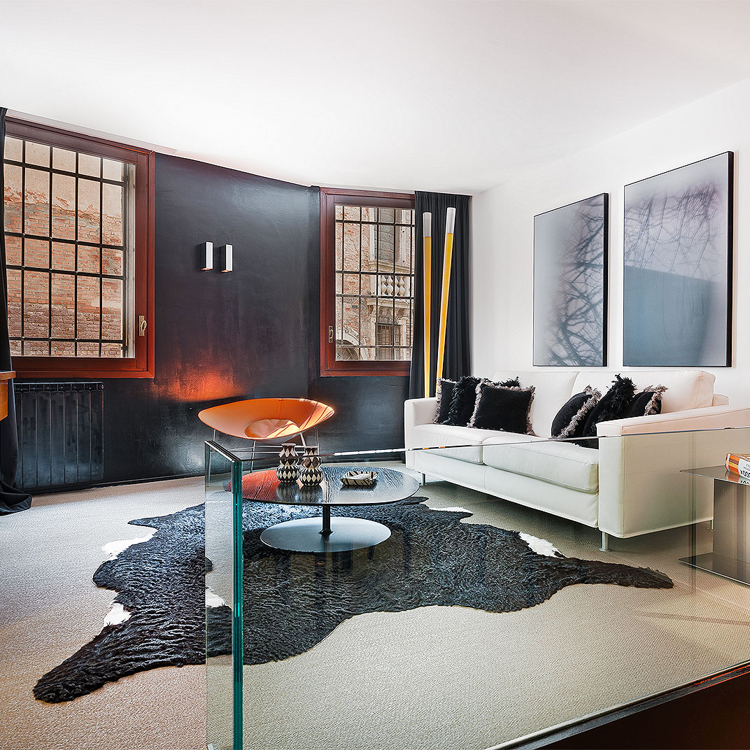Charming House i Qs