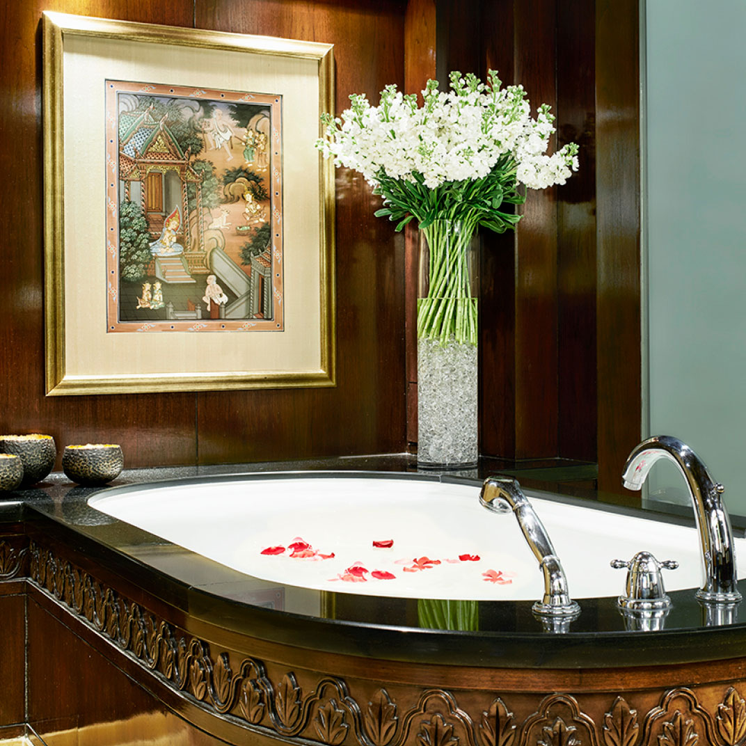 Anantara Siam Bangkok Hotel