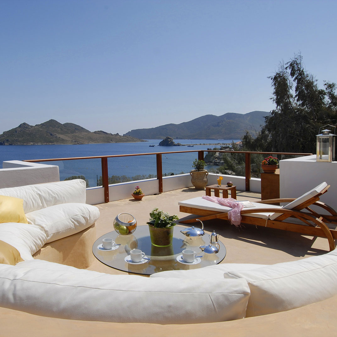 Petra Hotel & Suites