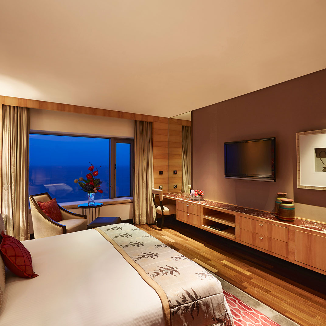 Taj Lands End