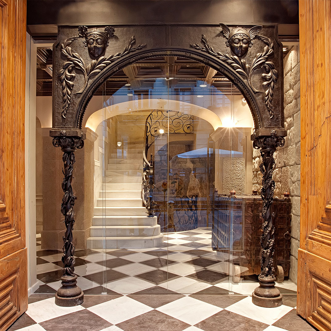 Arai Hotel